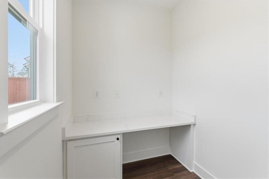 Spacious, unfurnished interior of a new home in Springside Reserve, Powder Springs (Image 16).