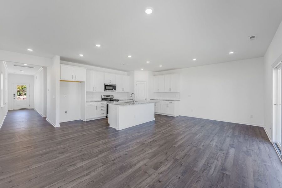 Spacious, unfurnished interior of a new home in Magnolia Townes, Wendell (Image 12).