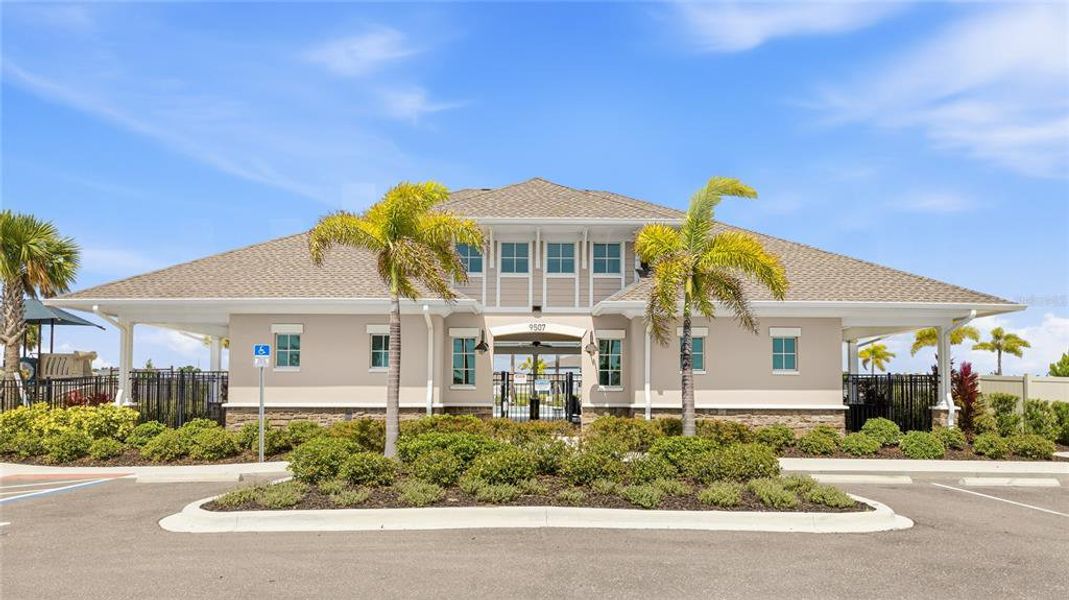 Community amenities in , Parrish (Image 40).