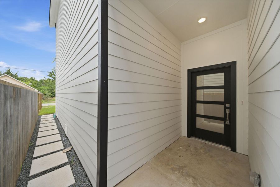 Exterior details and patio area of a home in , Houston (Image 17).
