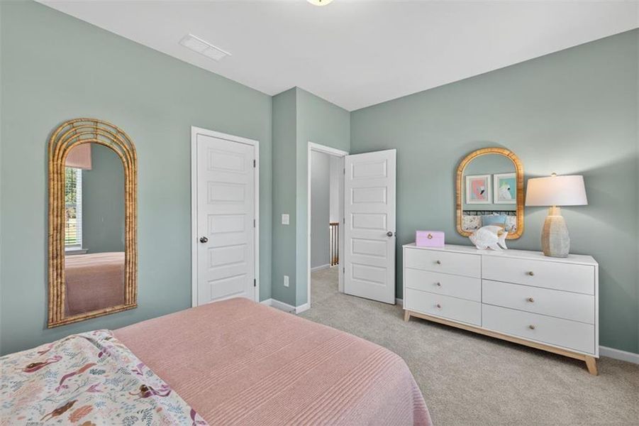 Furnished interior view inside a new home in Oakmont, Dallas (Image 34).