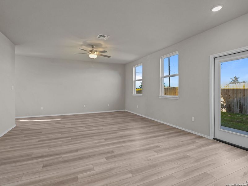 Spacious, unfurnished interior of a new home in Applewhite Meadows, San Antonio (Image 21). Spacious, unfurnished interior of a new home in Applewhite Meadows, San Antonio (Image 21).