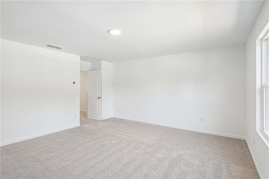 Spacious, unfurnished interior of a new home in Leydenview, Mableton (Image 22).