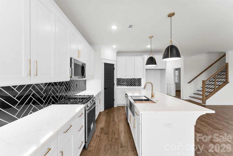 Furnished interior view inside a new home in , Kings Mountain (Image 16). Furnished interior view inside a new home in , Kings Mountain (Image 16).