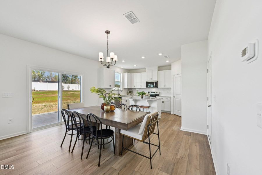 13-web-or-mls-Caspian Ct-S0104-013