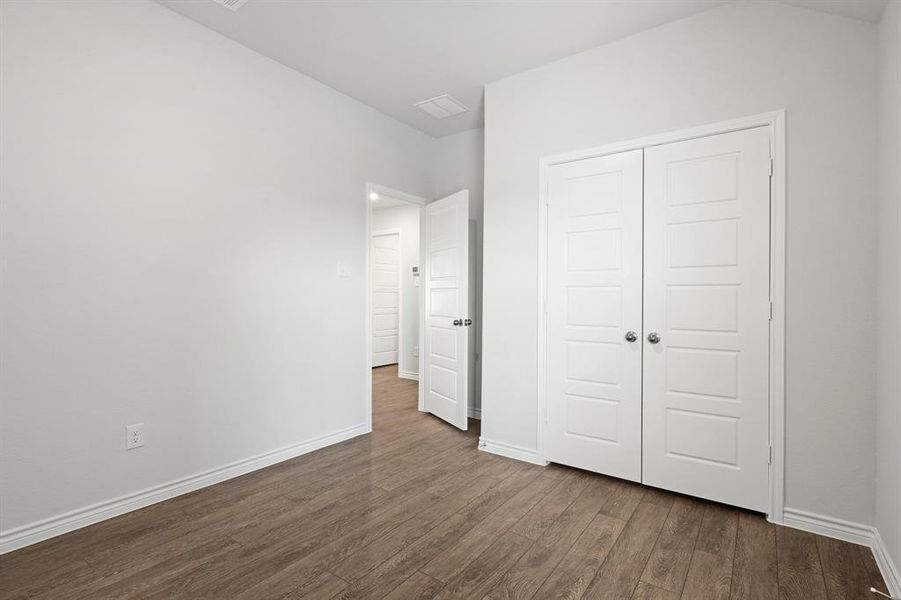 Spacious, unfurnished interior of a new home in Rocky Creek Crossing, Fort Worth (Image 9). Spacious, unfurnished interior of a new home in Rocky Creek Crossing, Fort Worth (Image 9).