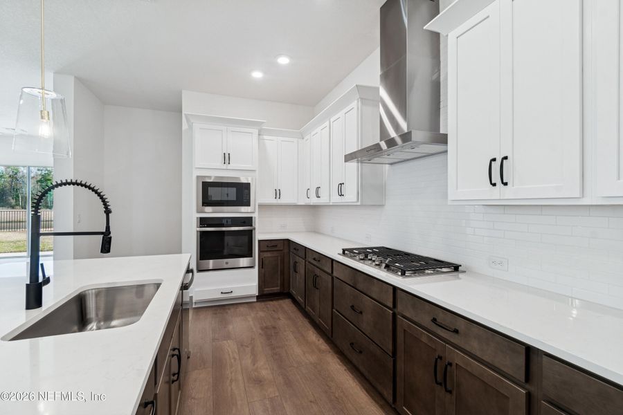Furnished interior view inside a new home in Granville at eTown 38', Jacksonville (Image 14). Furnished interior view inside a new home in Granville at eTown 38', Jacksonville (Image 14).