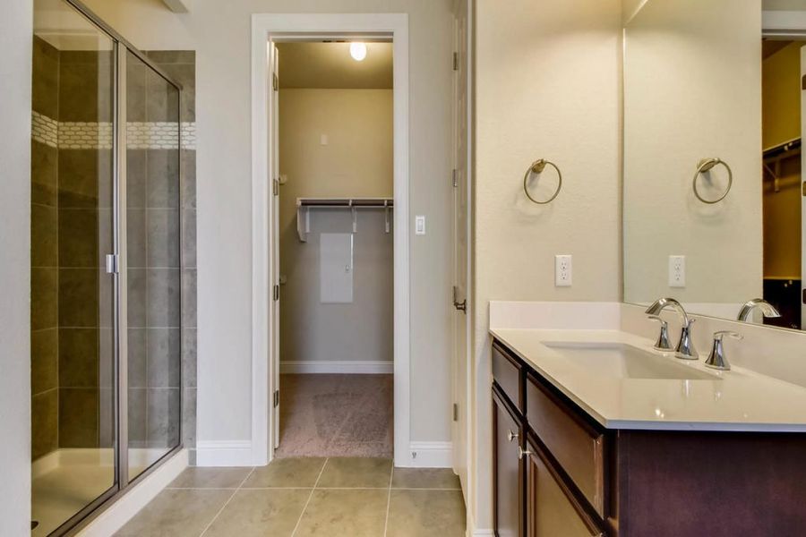 Representative furnished interior of a home built from the Oaks 1933 by Brohn Homes in Oaks at San Gabriel, Georgetown (Image 8).