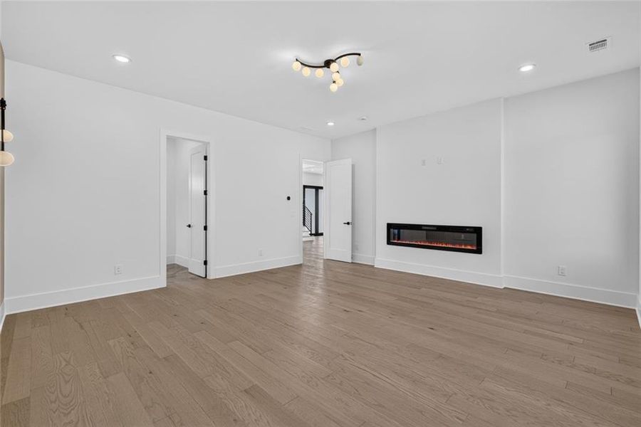 Spacious, unfurnished interior of a new home in , Auburn (Image 62). Spacious, unfurnished interior of a new home in , Auburn (Image 62).