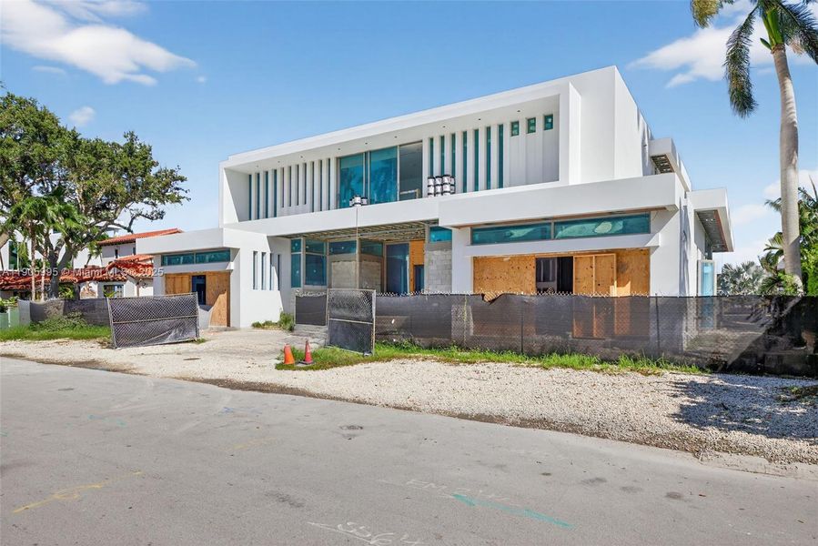 In-progress construction of a new home in , Fort Lauderdale, FL (Image 31).