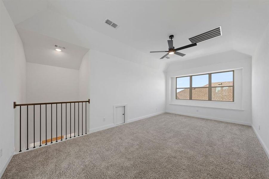 Spacious, unfurnished interior of a new home in , Venus (Image 13). Spacious, unfurnished interior of a new home in , Venus (Image 13).