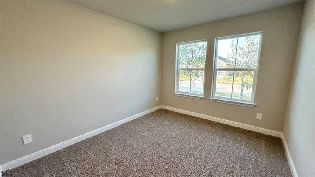 Spacious, unfurnished interior of a new home in Rock Creek Ranch, Fort Worth (Image 20).