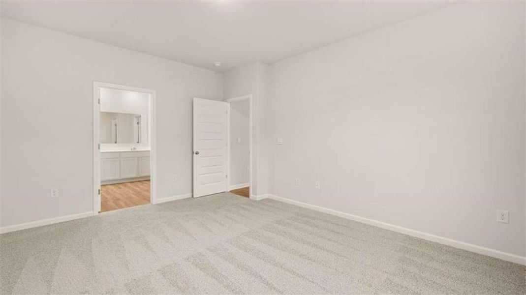 Spacious, unfurnished interior of a new home in Brooks Station, Dacula (Image 22).