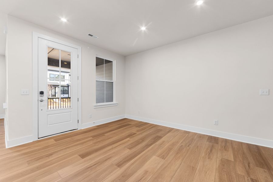 Spacious, unfurnished interior of a new home in Seven Oaks, Belmont (Image 14).