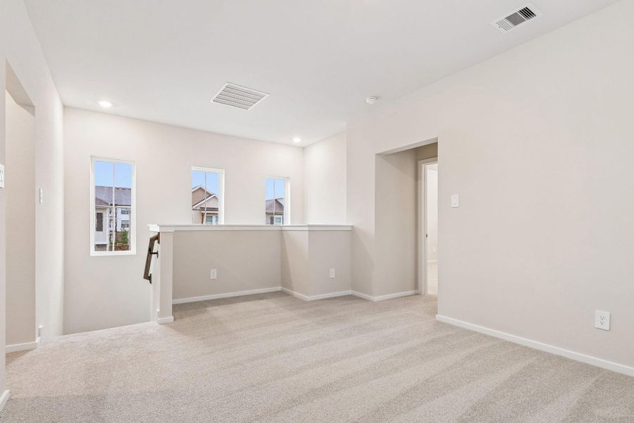 Spacious, unfurnished interior of a new home in Parkway Commons - City Series, Missouri City (Image 13). Spacious, unfurnished interior of a new home in Parkway Commons - City Series, Missouri City (Image 13).