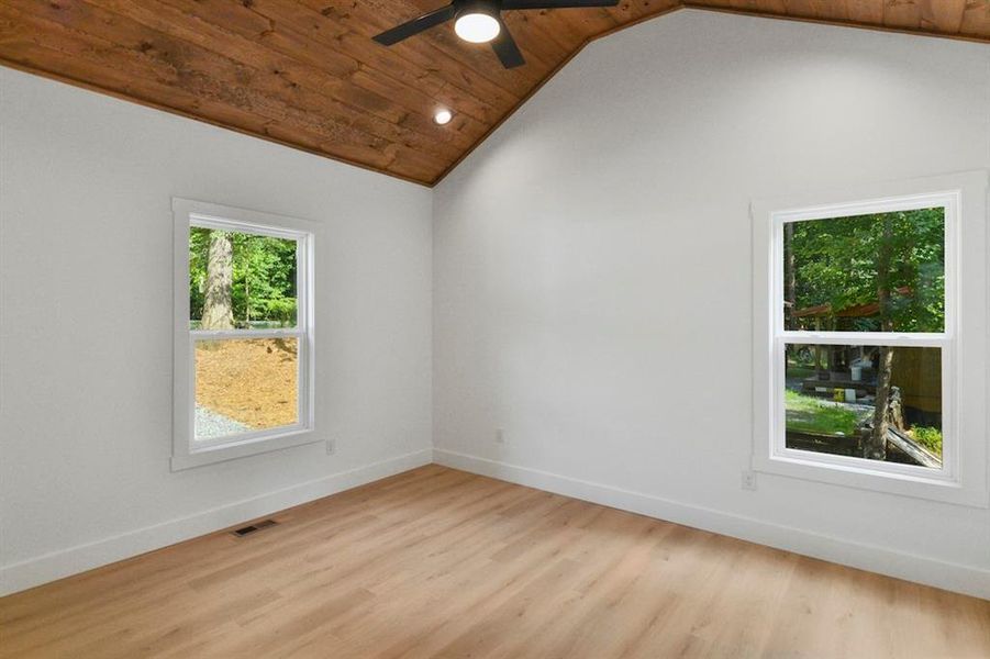 Spacious, unfurnished interior of a new home in , Ellijay (Image 22).
