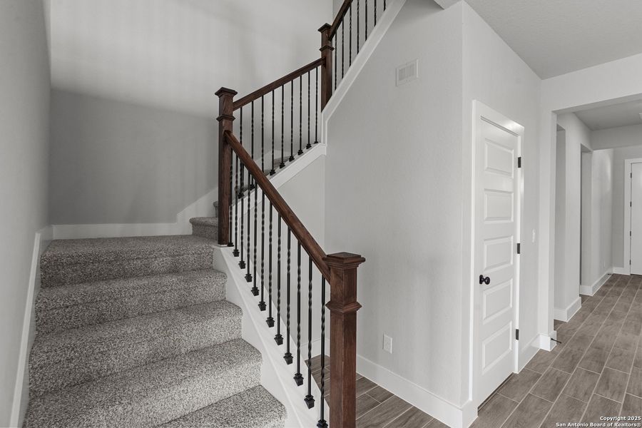 Spacious, unfurnished interior of a new home in Skybrooke, San Antonio (Image 14). Spacious, unfurnished interior of a new home in Skybrooke, San Antonio (Image 14).