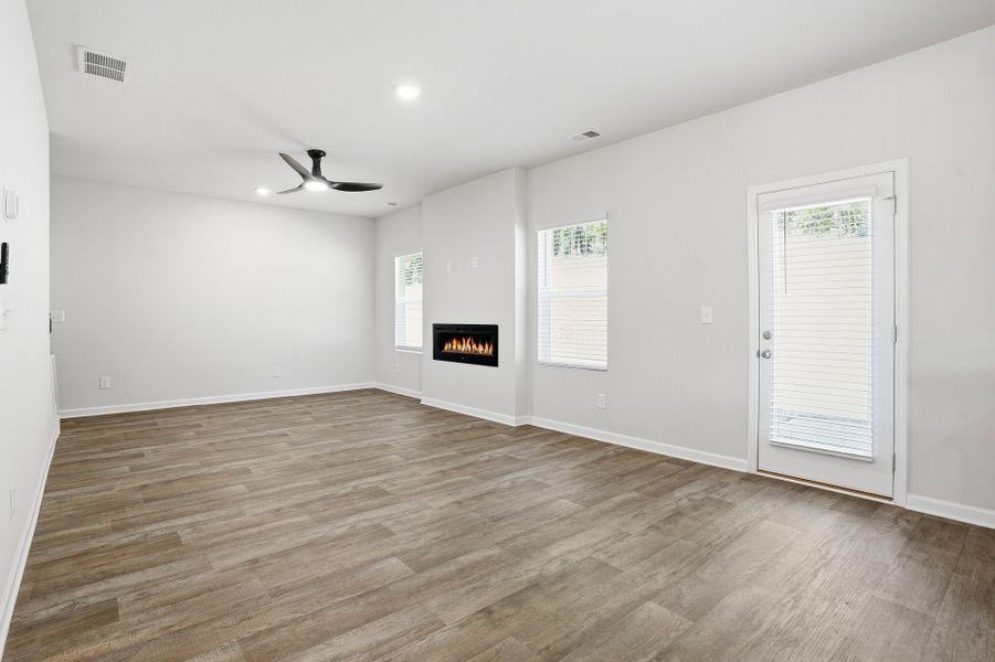 4br New Home in Covington, GA.  - Slide 10