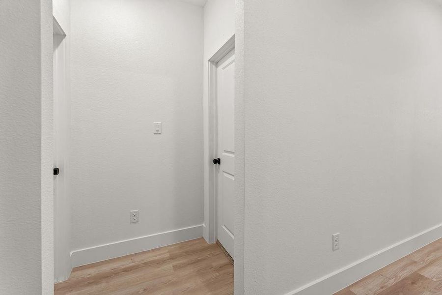 Spacious, unfurnished interior of a new home in , Greenville (Image 32).