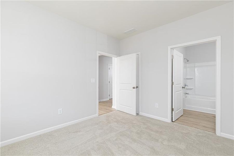 Spacious, unfurnished interior of a new home in Madison at Buice Lake, Acworth (Image 18).