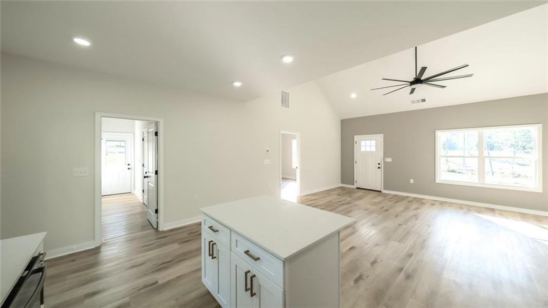 Spacious, unfurnished interior of a new home in , Tallapoosa (Image 36). Spacious, unfurnished interior of a new home in , Tallapoosa (Image 36).