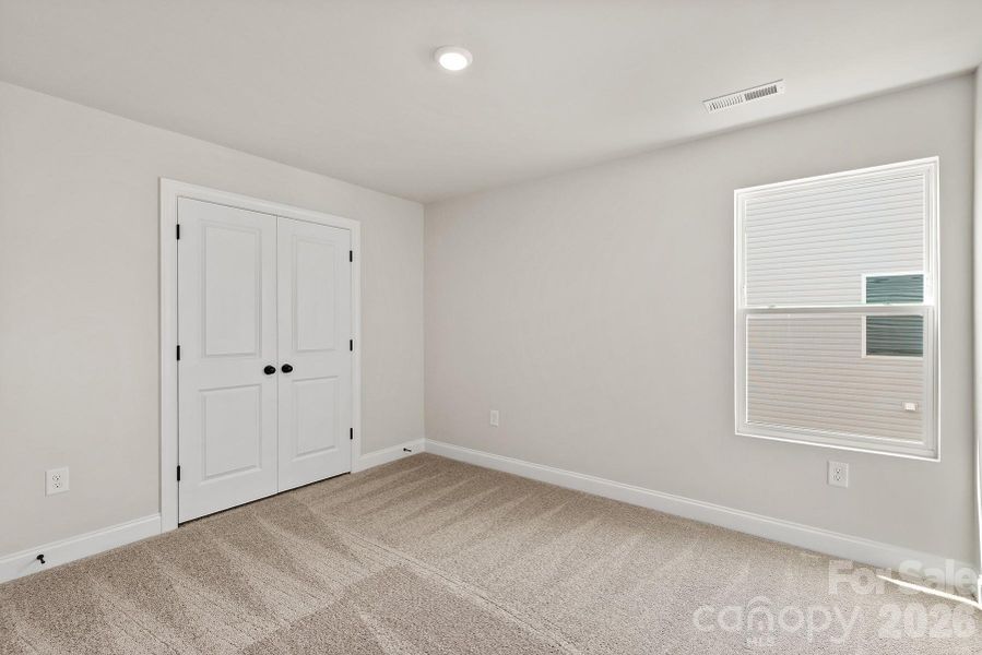 Spacious, unfurnished interior of a new home in Stagecoach Station, Gastonia (Image 10). Spacious, unfurnished interior of a new home in Stagecoach Station, Gastonia (Image 10).