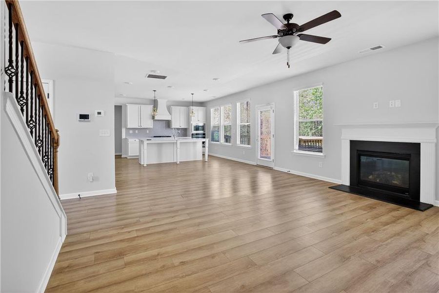 Spacious, unfurnished interior of a new home in , Atlanta (Image 22).