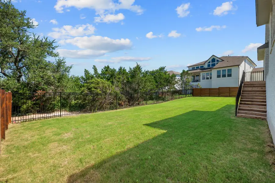 Image 26 of a home in Provence - 60'. Image 26 of a home in Provence - 60'.