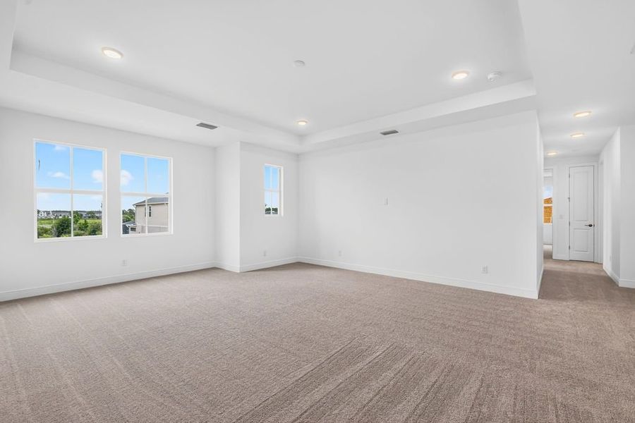 Spacious, unfurnished interior of a new home in The Sanctuary – Royal Collection, Punta Gorda (Image 26).