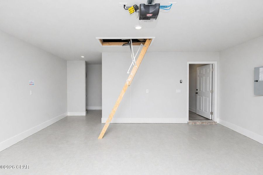 Spacious, unfurnished interior of a new home in East Bay, Panama City (Image 19). Spacious, unfurnished interior of a new home in East Bay, Panama City (Image 19).