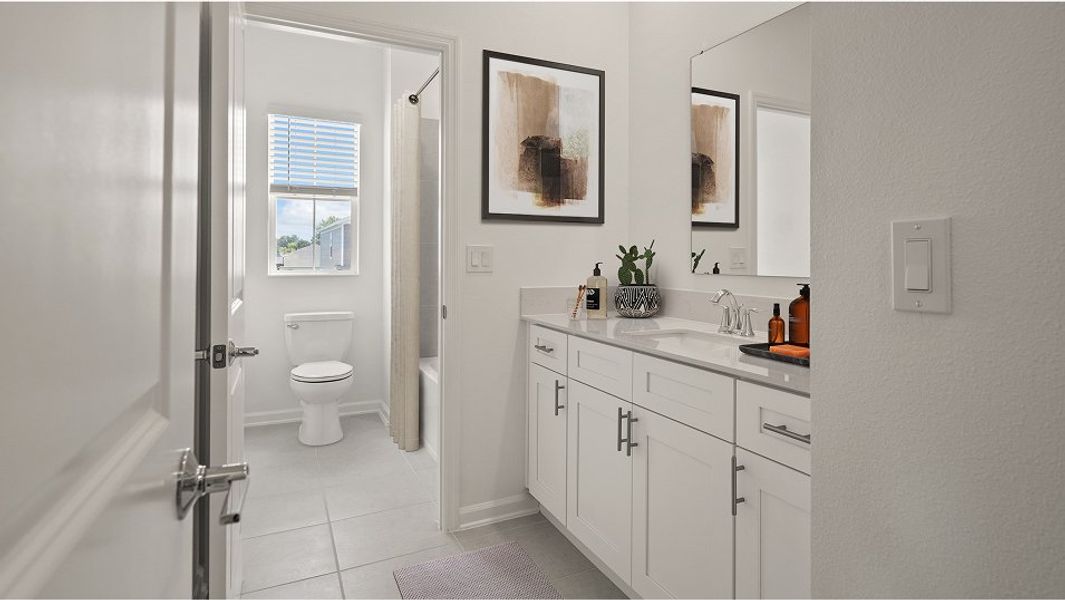 2964 Weston Bath2 F2 4 18 25