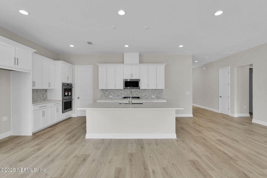Spacious, unfurnished interior of a new home in Forest Park at Wildlight, Yulee (Image 28). Spacious, unfurnished interior of a new home in Forest Park at Wildlight, Yulee (Image 28).