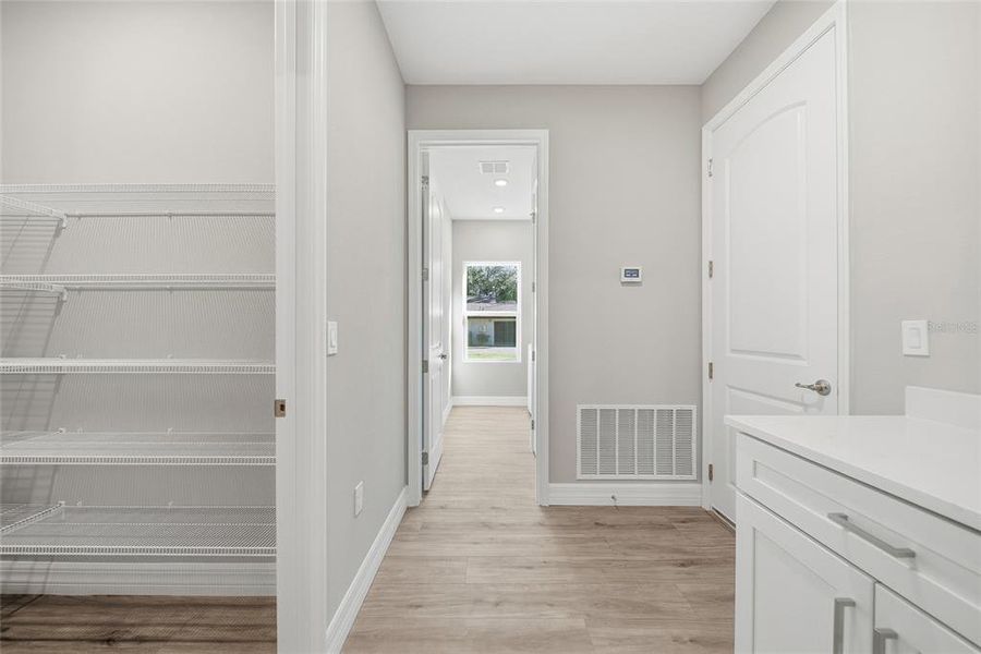 Spacious, unfurnished interior of a new home in , Hernando (Image 28).