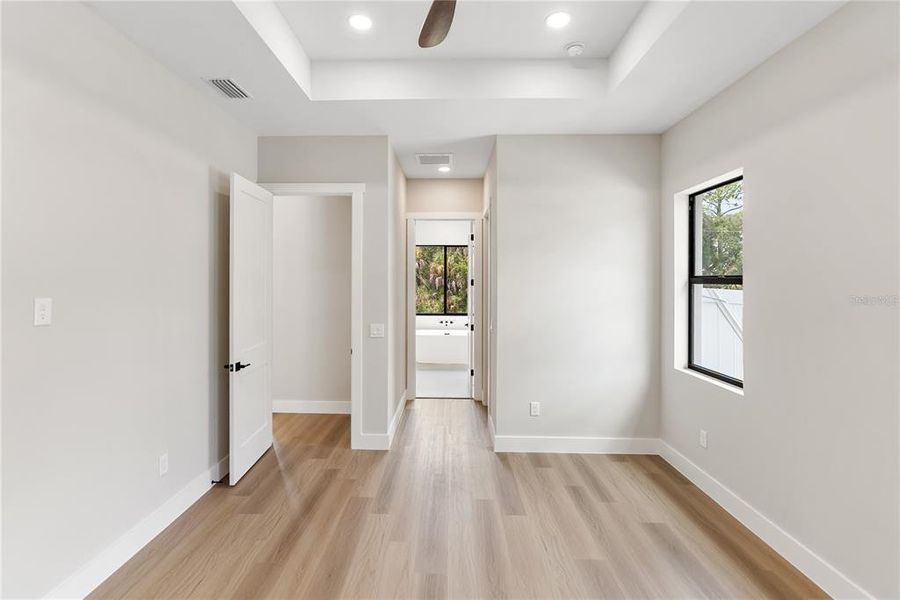 Spacious, unfurnished interior of a new home in , Port Charlotte (Image 47).
