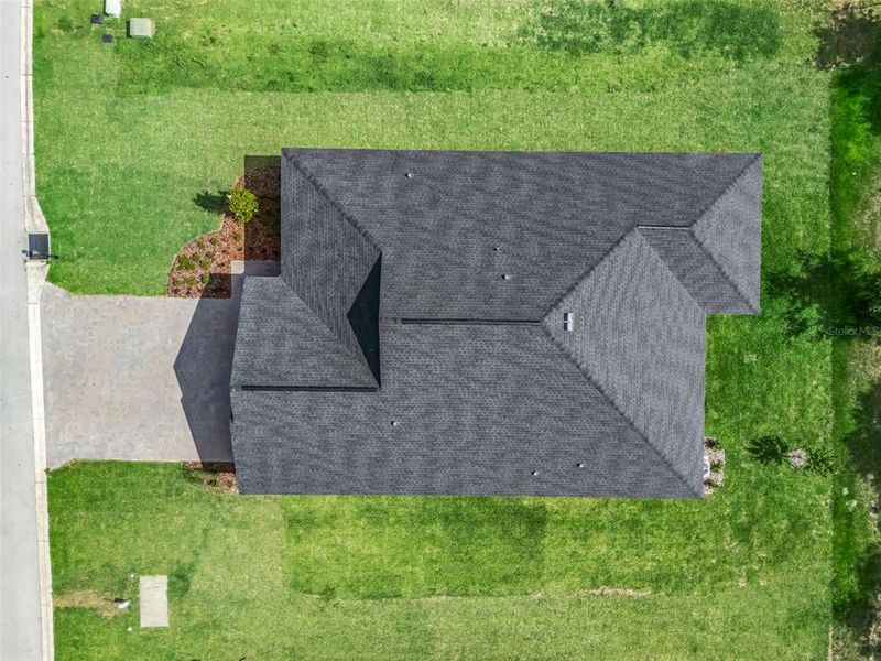 Exterior details and patio area of a home in Juliette Falls, Dunnellon (Image 4).