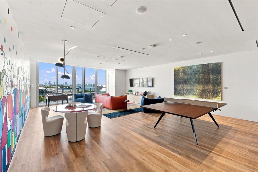 Community amenities in , Miami (Image 36).