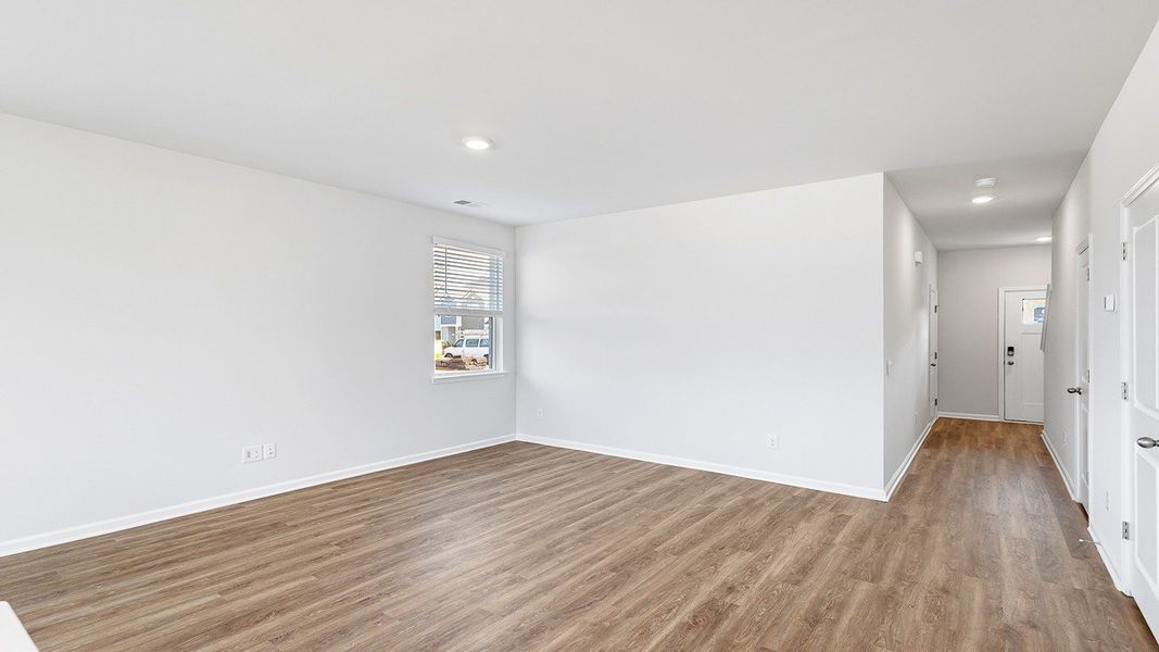 Spacious, unfurnished interior of a new home in Marion Village, Santee (Image 11).