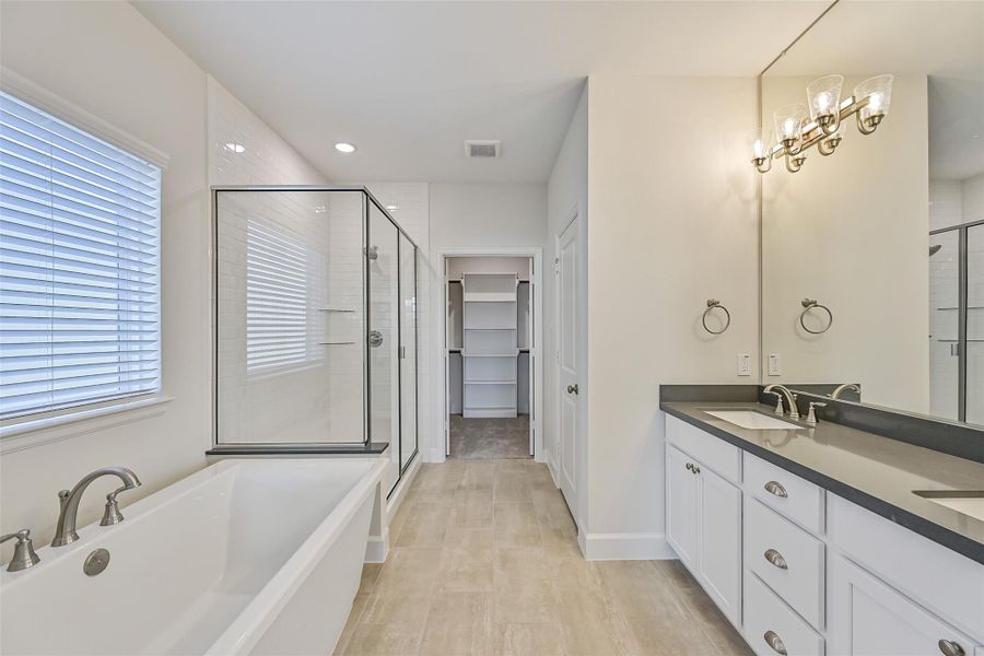 Furnished interior view inside a new home in Pearland Old Townsite, Pearland (Image 20). Furnished interior view inside a new home in Pearland Old Townsite, Pearland (Image 20).