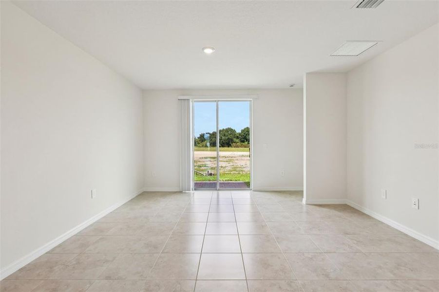 Spacious, unfurnished interior of a new home in Bradbury Creek - Classic Series, Haines City (Image 28).