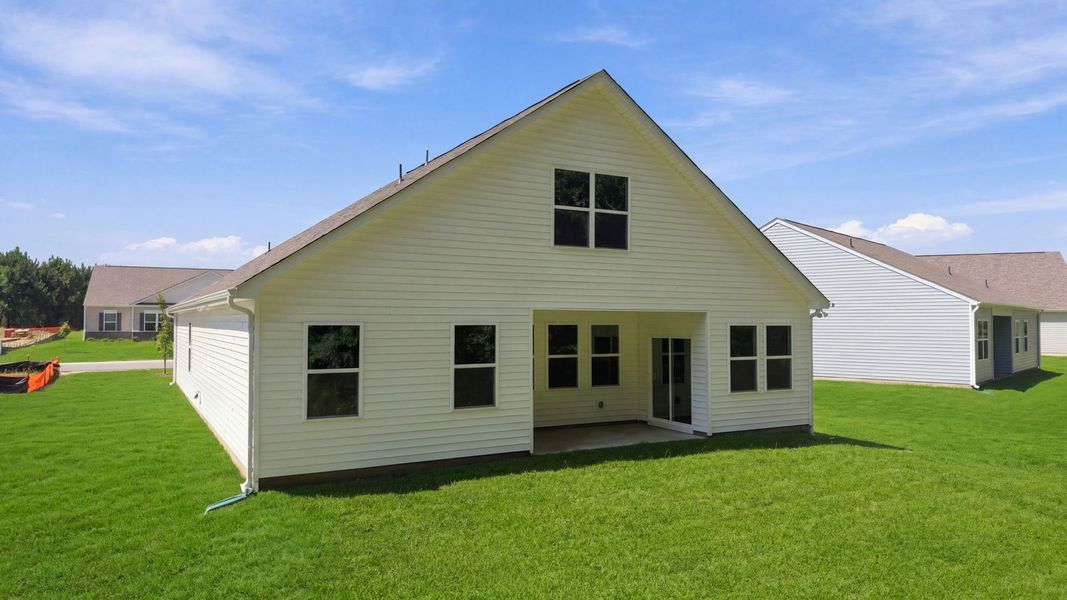 Exterior details and patio area of a home in Villa Grande, Winterville (Image 19).