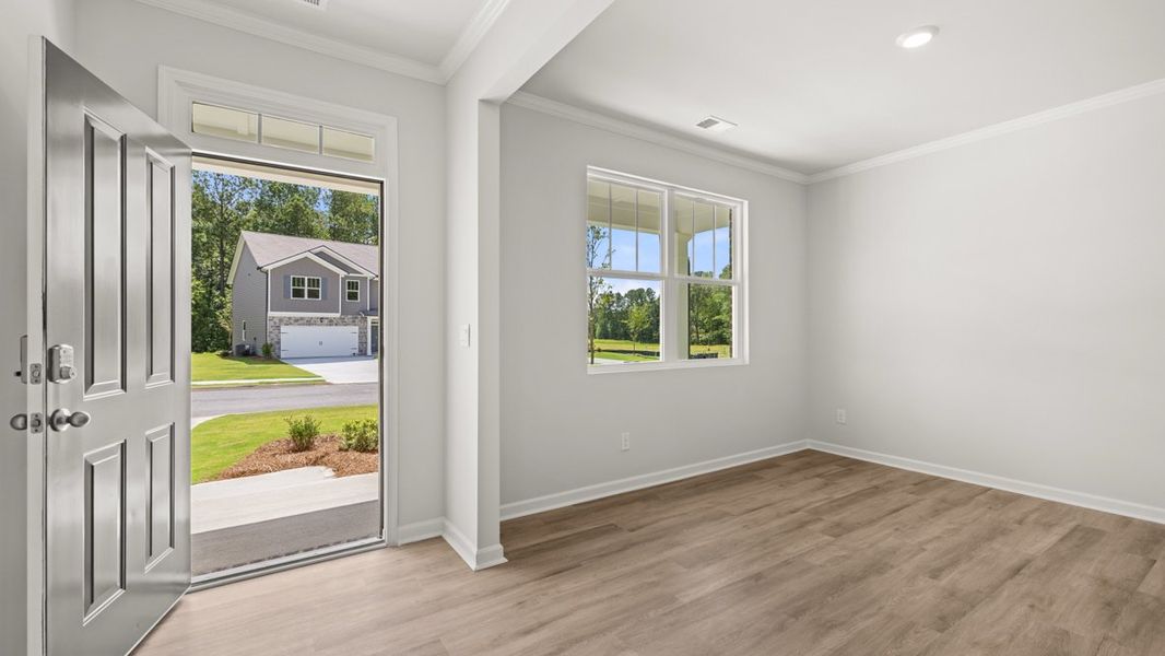 Spacious, unfurnished interior of a new home in South Wind, Union City (Image 11).