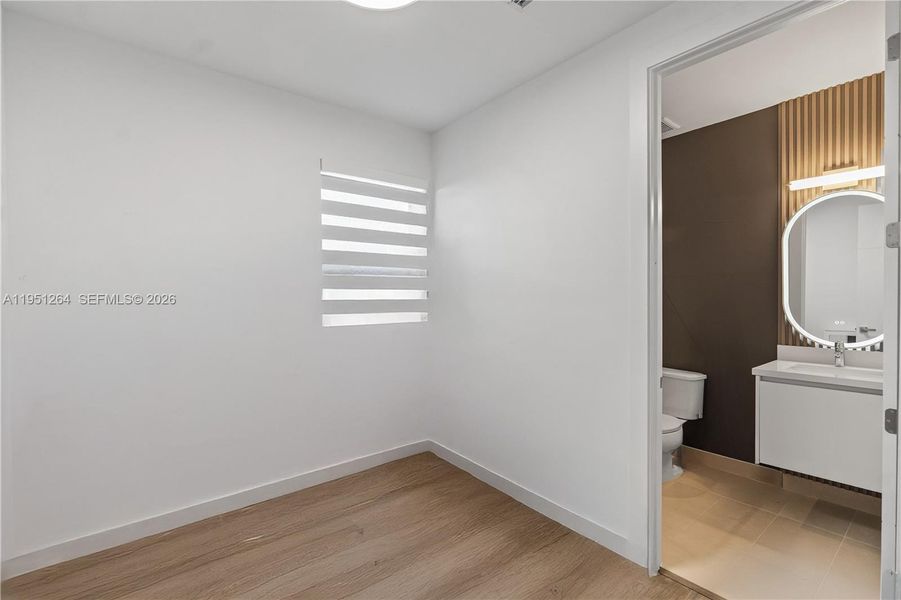 Spacious, unfurnished interior of a new home in , Weston (Image 22).