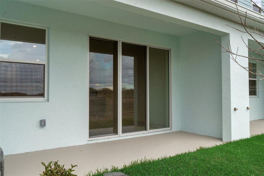 Exterior details and patio area of a home in Shores at Mirada, San Antonio (Image 4).