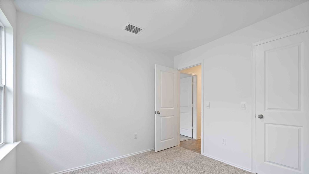 Spacious, unfurnished interior of a new home in Palomino, Manor (Image 22).