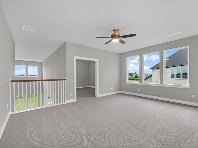 Spacious, unfurnished interior of a new home in Pecan Ridge, Fulshear (Image 16).
