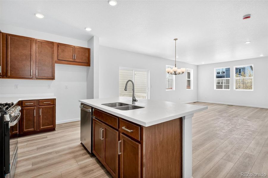 3314 N Catawba Way ~ Ready Now