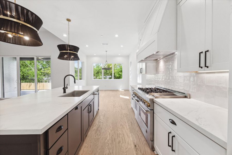Furnished interior view inside a new home in , Bellaire (Image 24).
