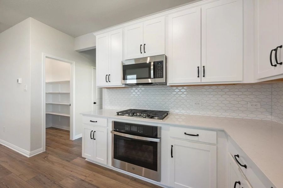 Furnished interior view inside a new home in Patterson Ranch, Georgetown (Image 8).