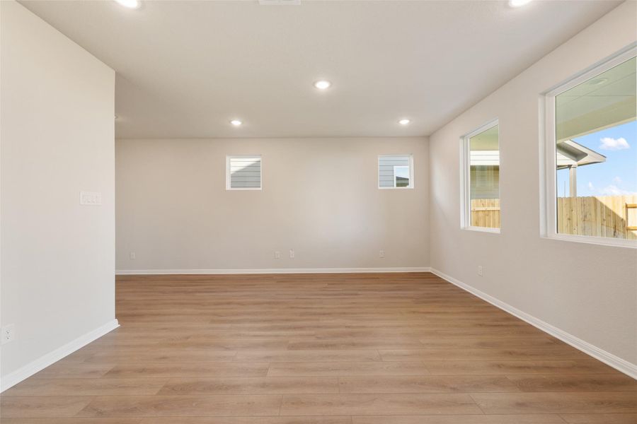 Representative images and renderings are for illustrative purposes. Actual structural options and design finishes of home may vary.