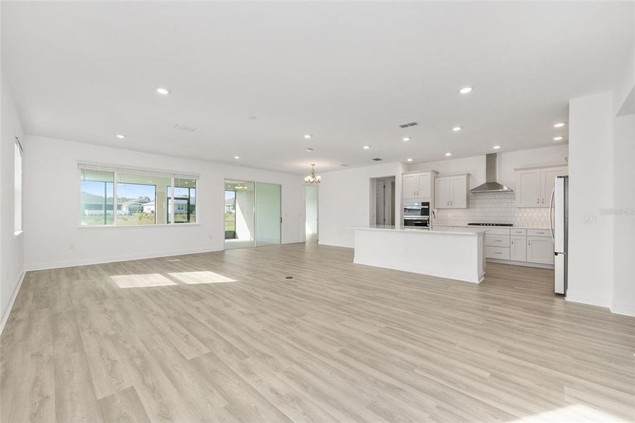 Spacious, unfurnished interior of a new home in , Ocala (Image 33).